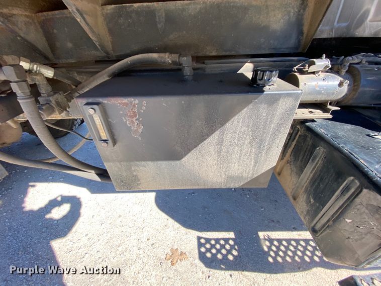 image for item HA9699 2006 Chevrolet C8500 dump truck