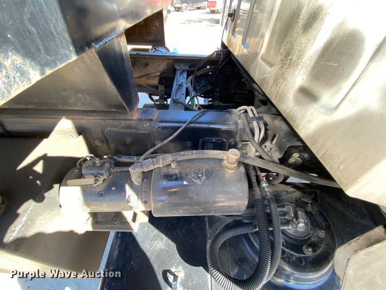 image for item HA9699 2006 Chevrolet C8500 dump truck