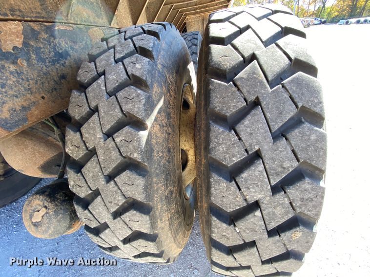 image for item HA9699 2006 Chevrolet C8500 dump truck