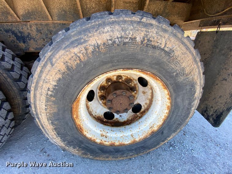 image for item HA9699 2006 Chevrolet C8500 dump truck