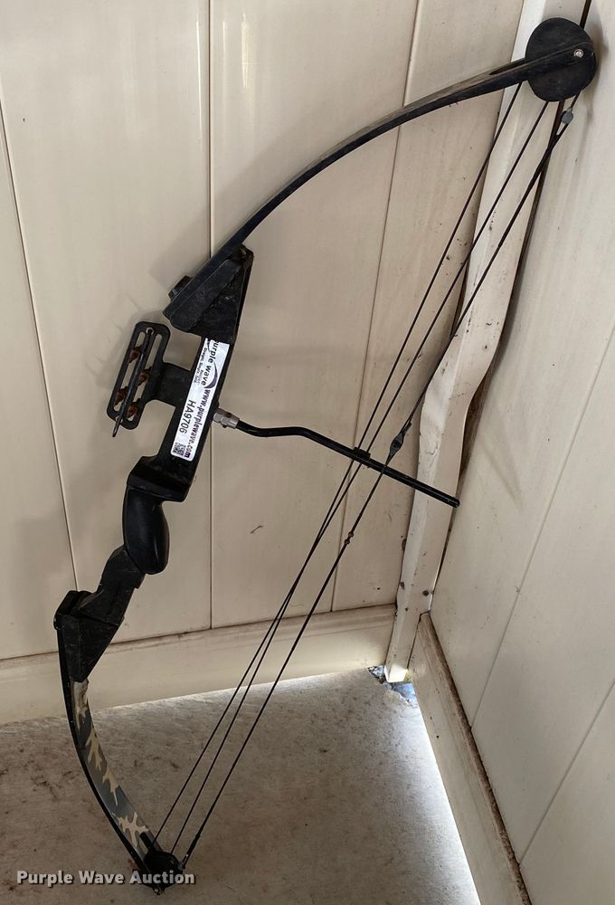 image for item HA9706 Compound bow