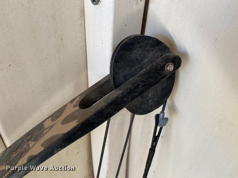 image for item HA9706 Compound bow