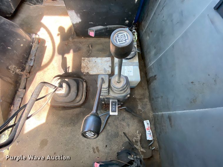 image for item HA9719 2000 Volvo WG  semi truck