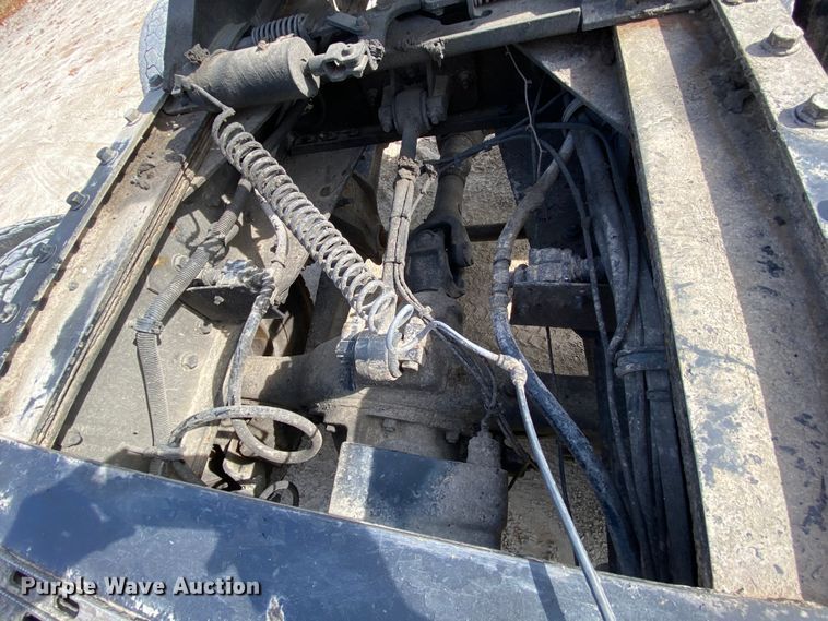 image for item HA9719 2000 Volvo WG  semi truck