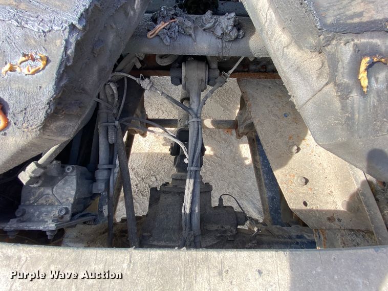 image for item HA9719 2000 Volvo WG  semi truck