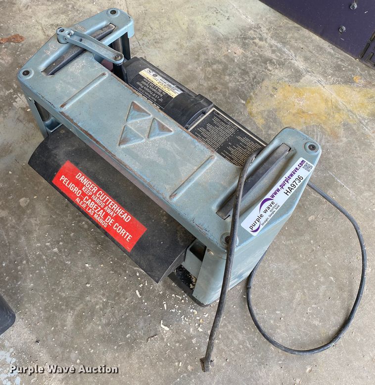 Delta 22540 planer in Forsyth, MO Item HA9736 sold Purple Wave