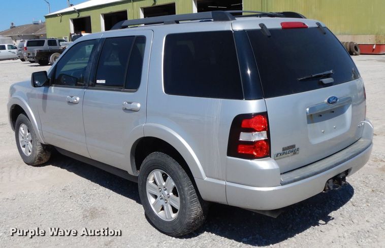 image for item HJ9577 2010 Ford Explorer XLT  SUV