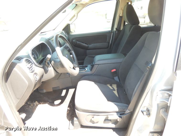 image for item HJ9577 2010 Ford Explorer XLT  SUV