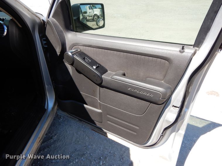 image for item HJ9577 2010 Ford Explorer XLT  SUV