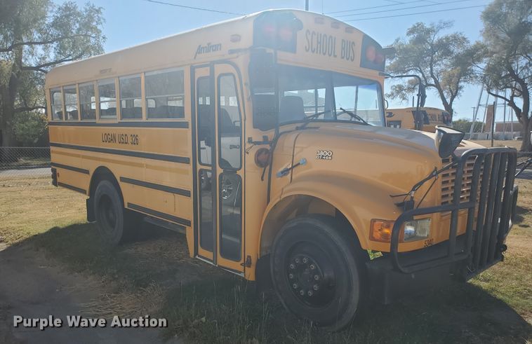 image for item HO9749 1996 International 3800 AmTran  school bus
