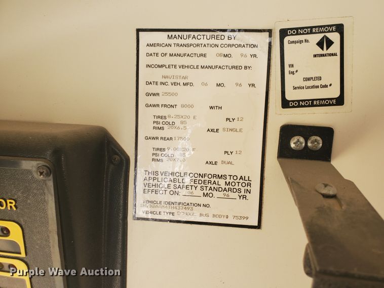 image for item HO9749 1996 International 3800 AmTran  school bus