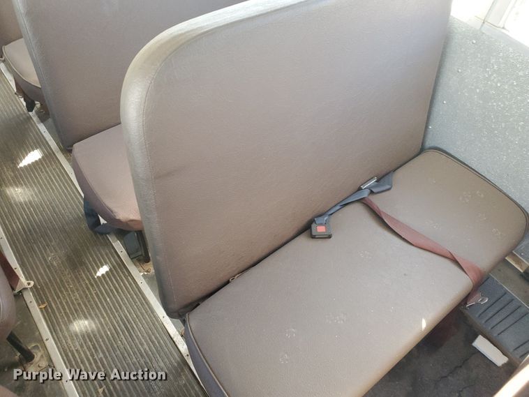 image for item HO9749 1996 International 3800 AmTran  school bus