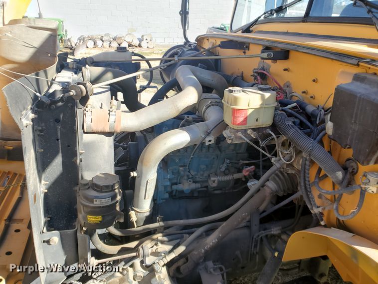 image for item HO9749 1996 International 3800 AmTran  school bus