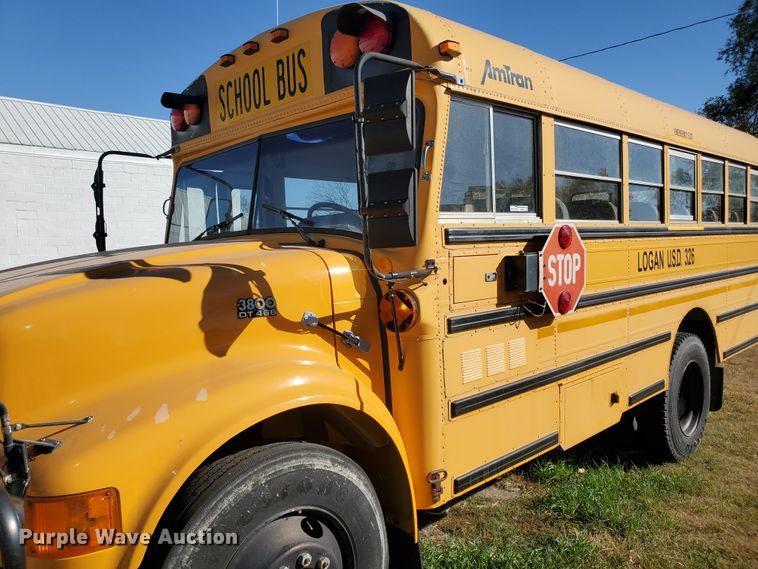 image for item HO9749 1996 International 3800 AmTran  school bus