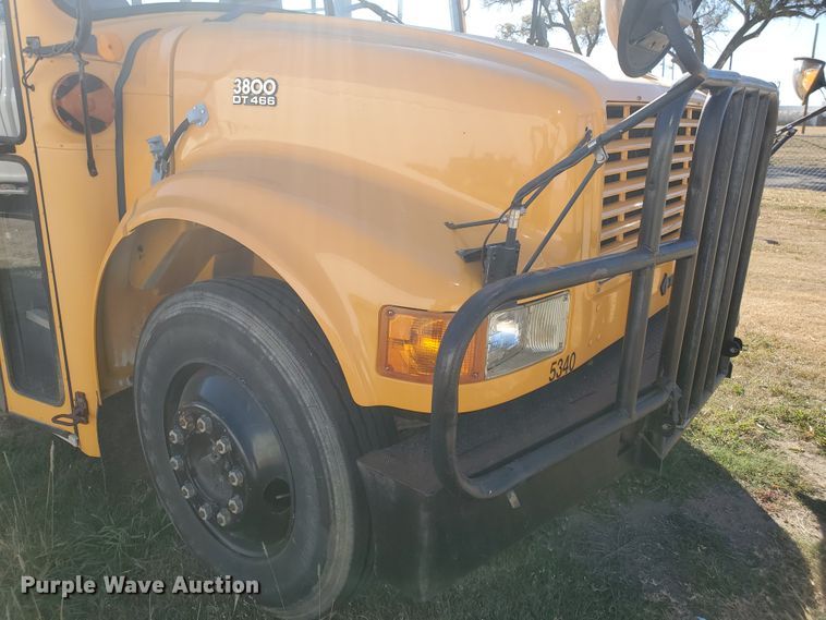image for item HO9749 1996 International 3800 AmTran  school bus