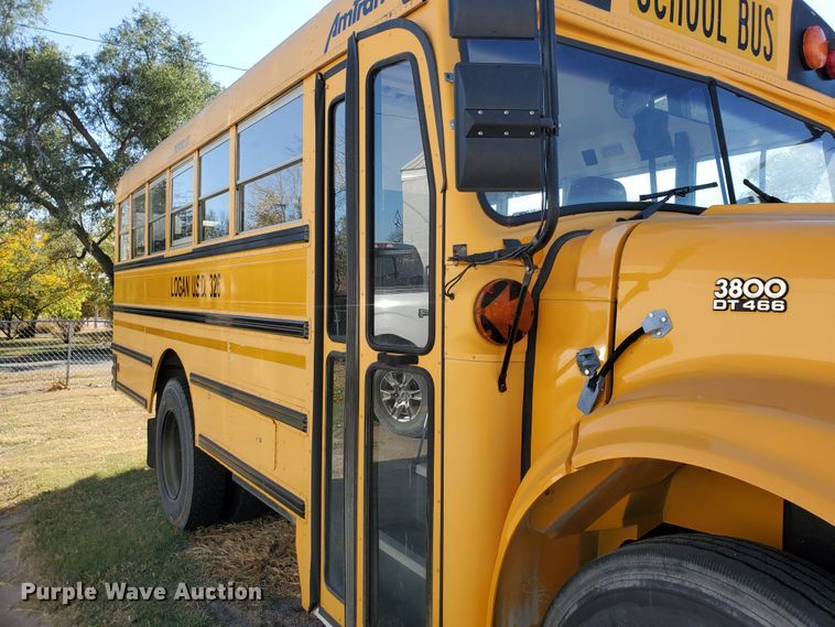 image for item HO9749 1996 International 3800 AmTran  school bus