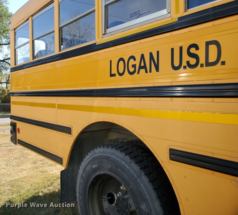 image for item HO9749 1996 International 3800 AmTran  school bus