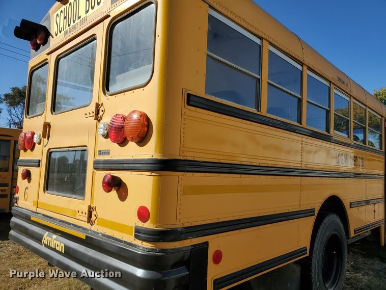 image for item HO9749 1996 International 3800 AmTran  school bus