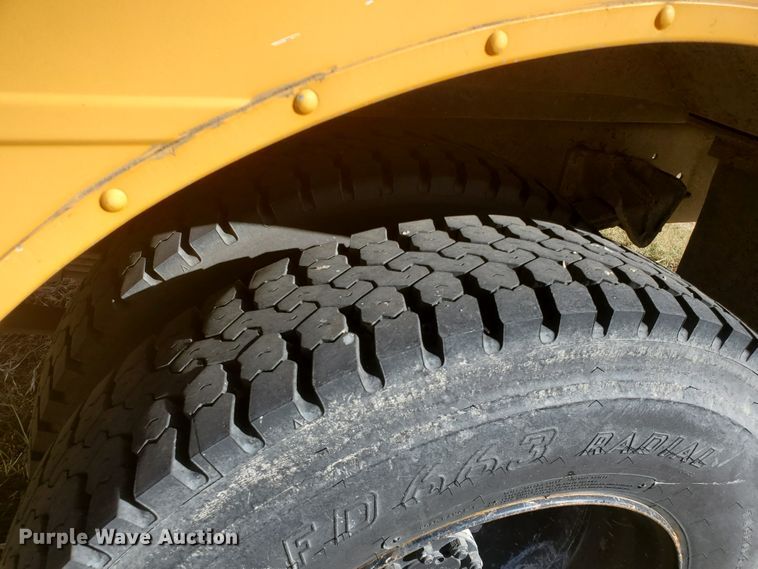 image for item HO9749 1996 International 3800 AmTran  school bus