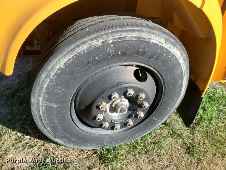 image for item HO9749 1996 International 3800 AmTran  school bus