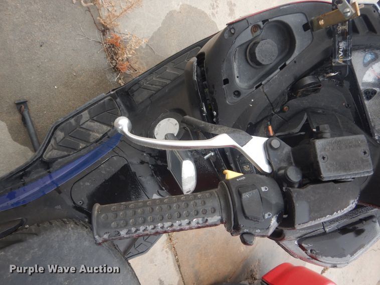 image for item HS9398 2009 Carter Brothers scooter