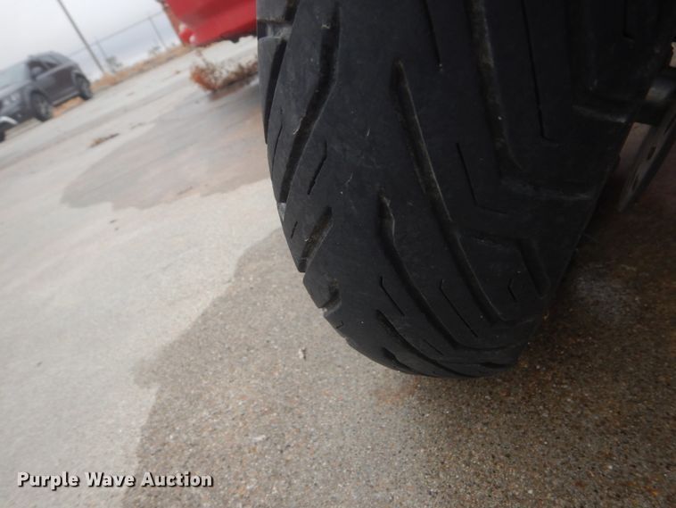 image for item HS9398 2009 Carter Brothers scooter