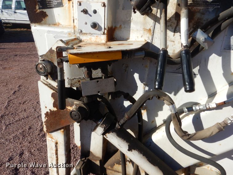 image for item HS9448 2005 International 7400  refuse truck