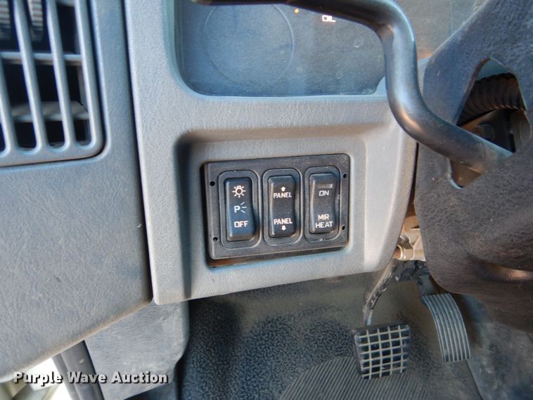 image for item HS9448 2005 International 7400  refuse truck