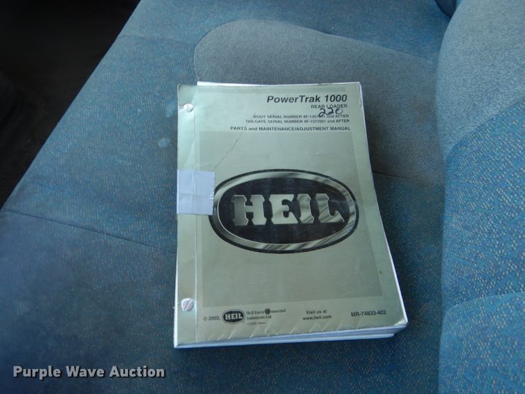 image for item HS9448 2005 International 7400  refuse truck