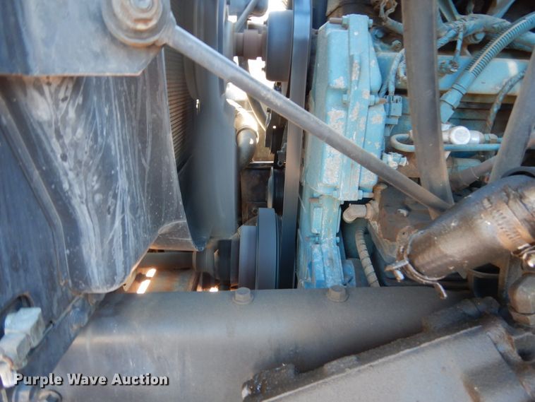 image for item HS9448 2005 International 7400  refuse truck