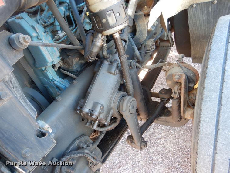 image for item HS9448 2005 International 7400  refuse truck