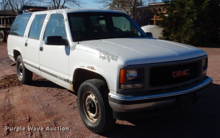 image for item HS9449 1994 GMC Suburban 1500  SUV