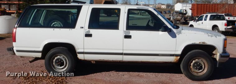 image for item HS9449 1994 GMC Suburban 1500  SUV