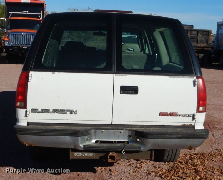 image for item HS9449 1994 GMC Suburban 1500  SUV