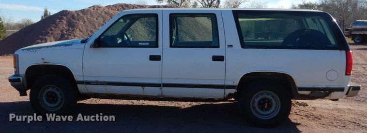 image for item HS9449 1994 GMC Suburban 1500  SUV