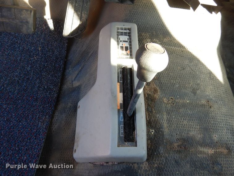 image for item HS9449 1994 GMC Suburban 1500  SUV