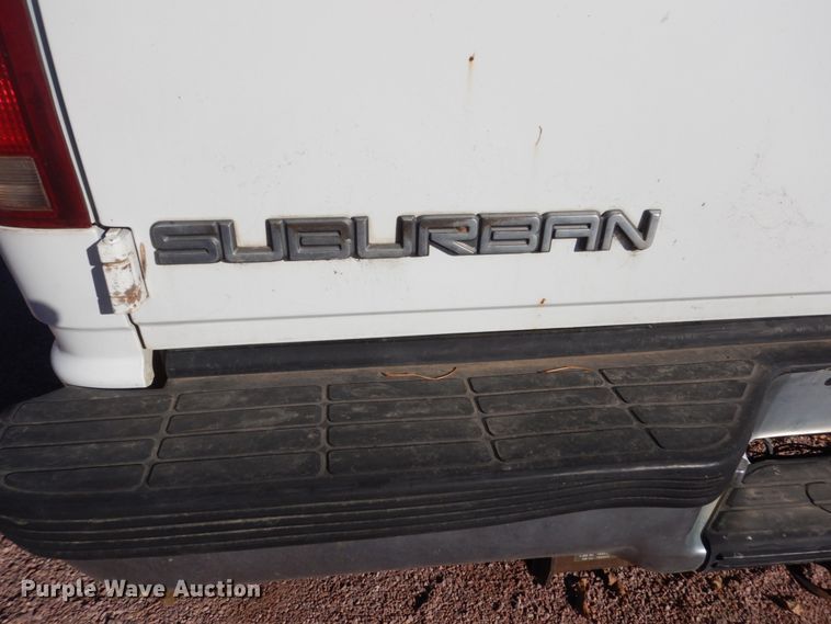 image for item HS9449 1994 GMC Suburban 1500  SUV