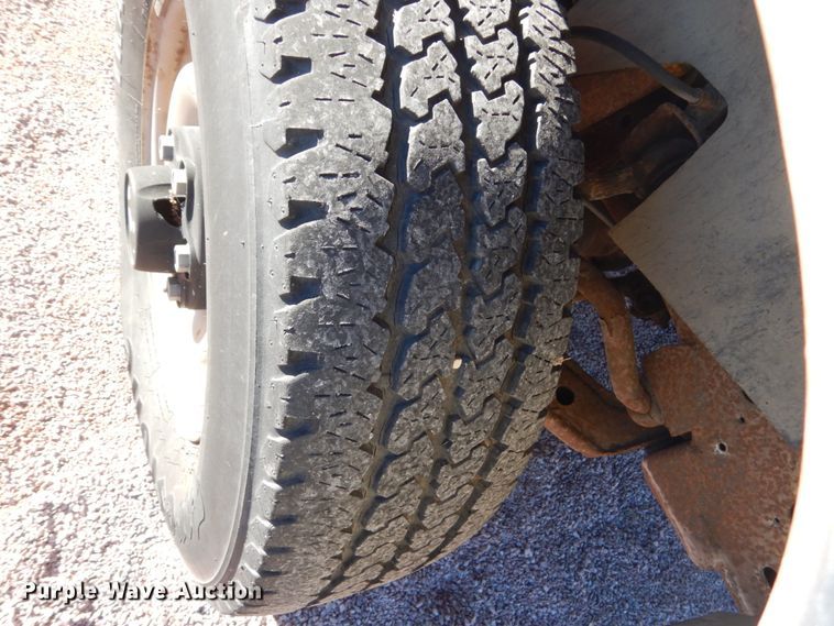 image for item HS9449 1994 GMC Suburban 1500  SUV