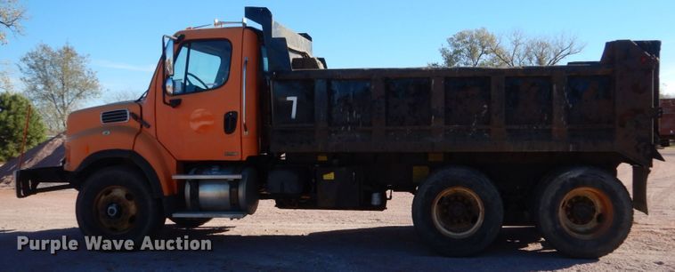 image for item HS9451 2008 Freightliner Business Class M2  dump truck