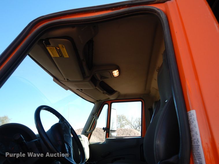 image for item HS9452 2008 International WorkStar 7400  dump truck