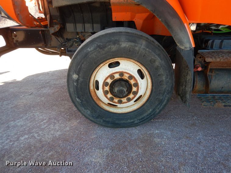 image for item HS9452 2008 International WorkStar 7400  dump truck