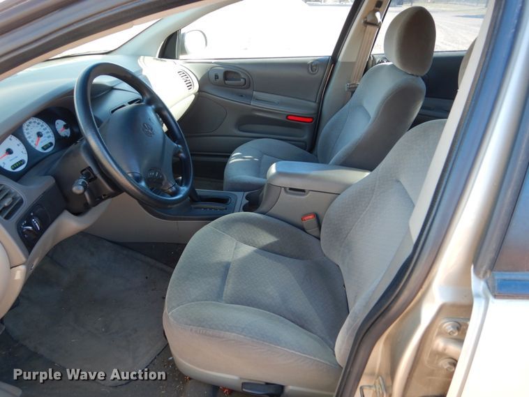 image for item HS9453 2004 Dodge Intrepid