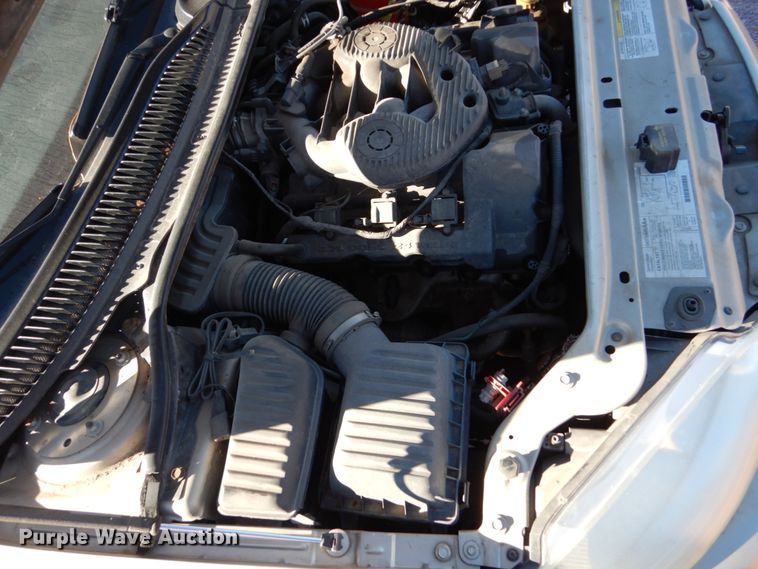 image for item HS9453 2004 Dodge Intrepid