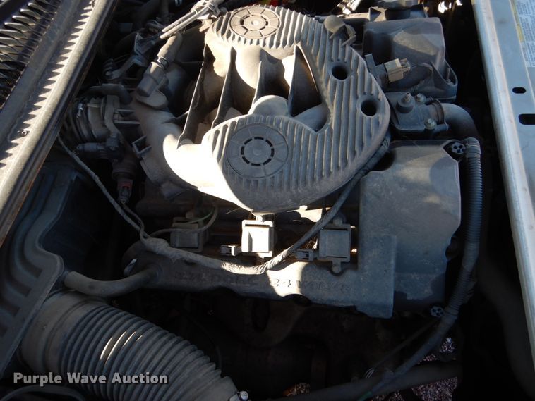 image for item HS9453 2004 Dodge Intrepid