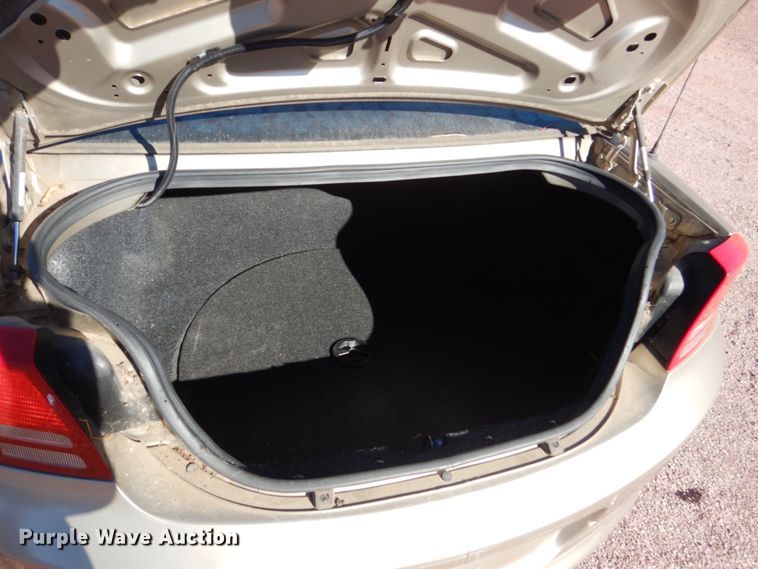 image for item HS9453 2004 Dodge Intrepid