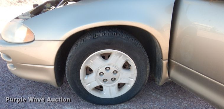 image for item HS9453 2004 Dodge Intrepid