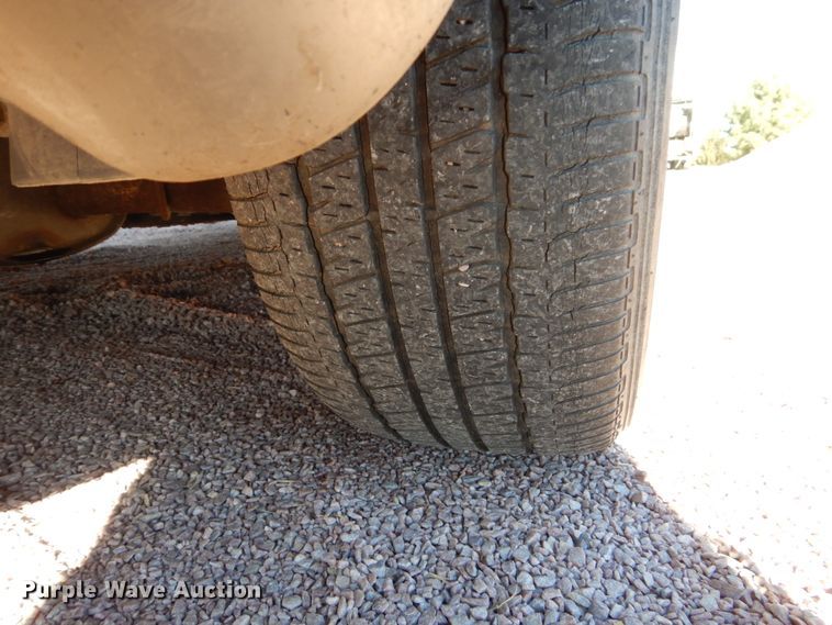 image for item HS9453 2004 Dodge Intrepid