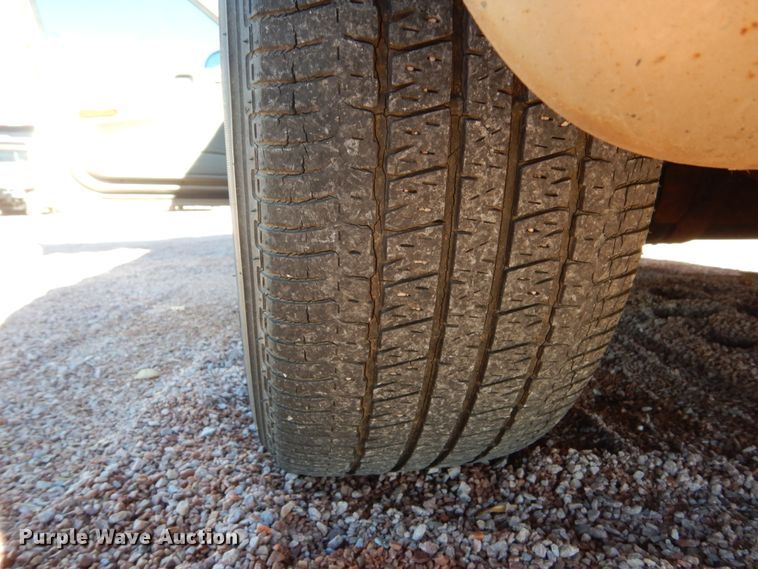 image for item HS9453 2004 Dodge Intrepid