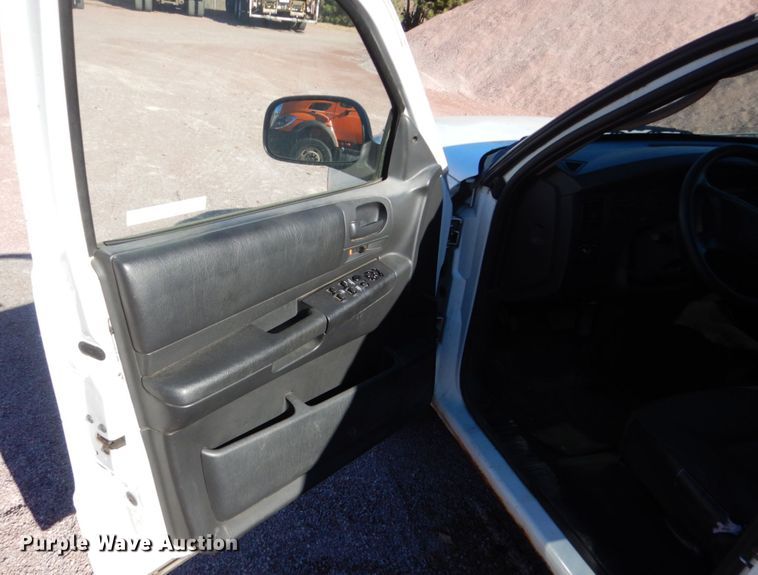 image for item HS9454 2002 Dodge Durango  SUV