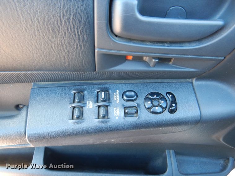 image for item HS9454 2002 Dodge Durango  SUV